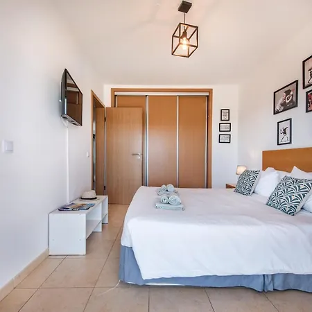 Apartamento Casa Louro