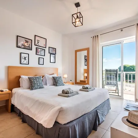 Apartamento Casa Louro *